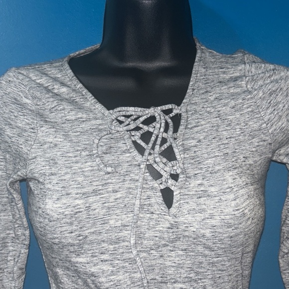Gray Lace up Long sleeve top - Picture 2 of 3